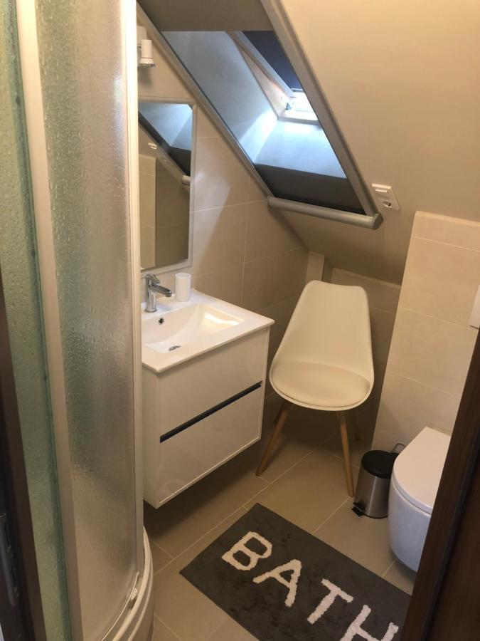 Beachfront Studio Apartman Aparthotel Balatonfůzfő Екстериор снимка
