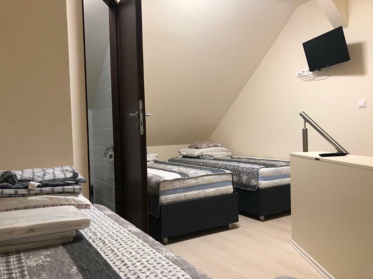Beachfront Studio Apartman Aparthotel Balatonfůzfő Екстериор снимка