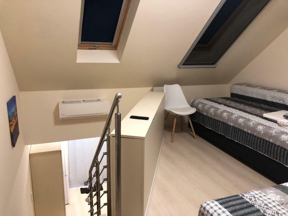 Beachfront Studio Apartman Aparthotel Balatonfůzfő Екстериор снимка